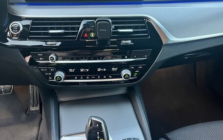BMW 5 серия, 2019 год, 4 600 000 рублей, 24 фотография