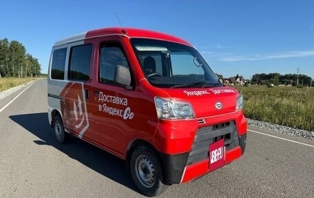 Daihatsu Hijet X, 2018 год, 768 000 рублей, 3 фотография