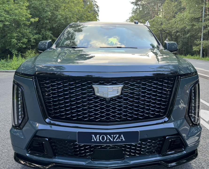 Cadillac Escalade V, 2025 год, 33 000 000 рублей, 2 фотография