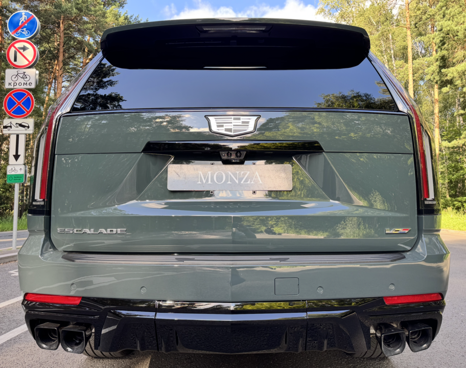 Cadillac Escalade V, 2025 год, 33 000 000 рублей, 14 фотография