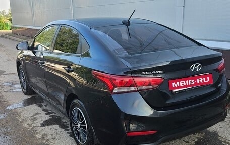 Hyundai Solaris II рестайлинг, 2017 год, 1 010 000 рублей, 4 фотография