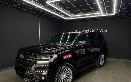 Toyota Land Cruiser 200, 2017 год, 8 850 000 рублей, 1 фотография