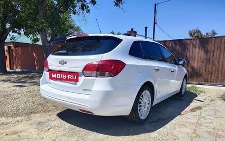 Chevrolet Cruze II, 2014 год, 900 000 рублей, 5 фотография