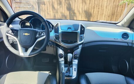 Chevrolet Cruze II, 2014 год, 900 000 рублей, 19 фотография
