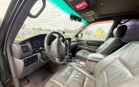 Toyota Land Cruiser 100 рестайлинг 2, 2000 год, 1 075 000 рублей, 11 фотография