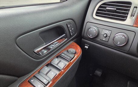 Chevrolet Tahoe III, 2011 год, 2 950 000 рублей, 12 фотография