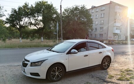 Chevrolet Cruze II, 2012 год, 750 000 рублей, 3 фотография