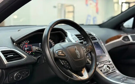 Lincoln MKZ II рестайлинг, 2020 год, 2 330 000 рублей, 5 фотография