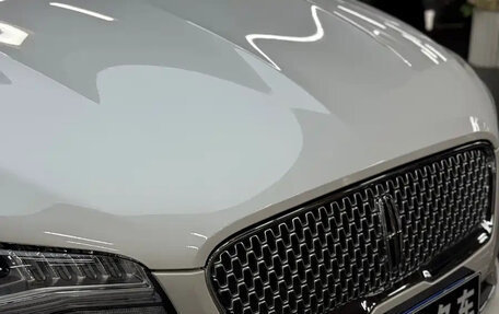 Lincoln MKZ II рестайлинг, 2020 год, 2 330 000 рублей, 12 фотография