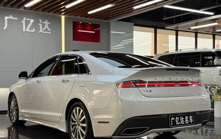 Lincoln MKZ II рестайлинг, 2020 год, 2 330 000 рублей, 18 фотография