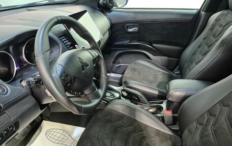 Mitsubishi Outlander III рестайлинг 3, 2011 год, 1 306 000 рублей, 11 фотография