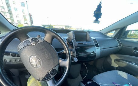 Toyota Prius, 2008 год, 850 000 рублей, 28 фотография
