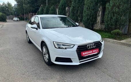 Audi A4, 2018 год, 2 550 000 рублей, 3 фотография
