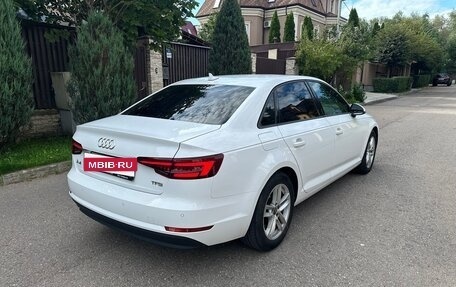 Audi A4, 2018 год, 2 550 000 рублей, 4 фотография
