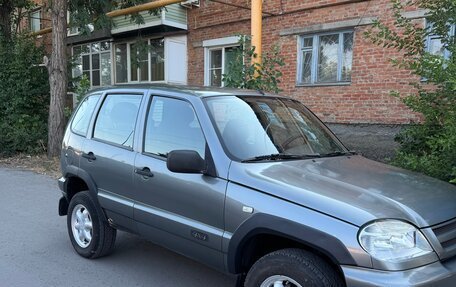 Chevrolet Niva I рестайлинг, 2004 год, 375 000 рублей, 4 фотография