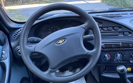 Chevrolet Niva I рестайлинг, 2004 год, 375 000 рублей, 18 фотография