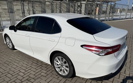 Toyota Camry, 2018 год, 2 200 000 рублей, 5 фотография