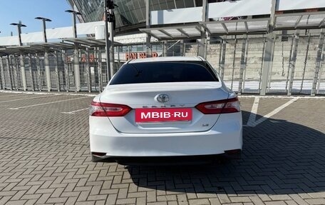 Toyota Camry, 2018 год, 2 200 000 рублей, 4 фотография