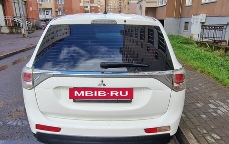 Mitsubishi Outlander III рестайлинг 3, 2012 год, 1 500 000 рублей, 5 фотография