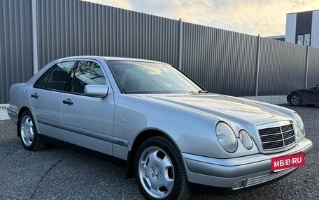 Mercedes-Benz E-Класс, 1998 год, 2 000 000 рублей, 4 фотография
