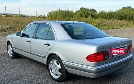 Mercedes-Benz E-Класс, 1998 год, 2 000 000 рублей, 8 фотография