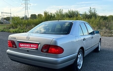 Mercedes-Benz E-Класс, 1998 год, 2 000 000 рублей, 6 фотография