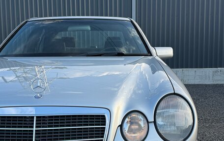 Mercedes-Benz E-Класс, 1998 год, 2 000 000 рублей, 11 фотография