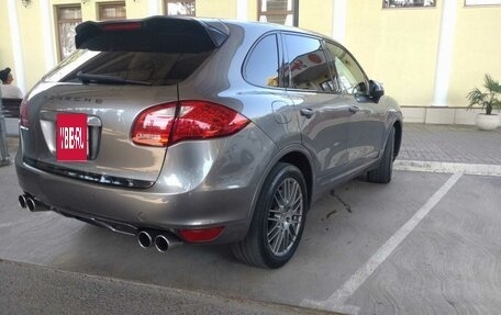 Porsche Cayenne III, 2010 год, 1 650 000 рублей, 2 фотография