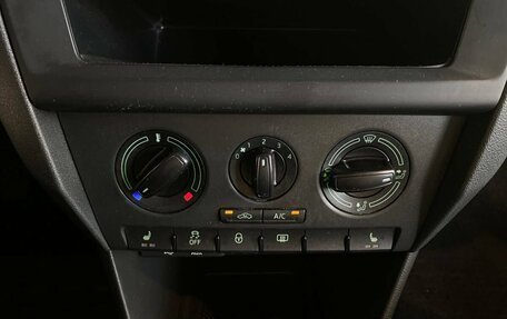 Skoda Rapid I, 2015 год, 723 000 рублей, 15 фотография