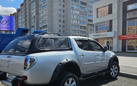 Mitsubishi L200 IV рестайлинг, 2011 год, 1 230 000 рублей, 5 фотография