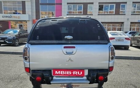 Mitsubishi L200 IV рестайлинг, 2011 год, 1 230 000 рублей, 6 фотография