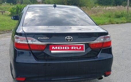 Toyota Camry, 2017 год, 2 500 000 рублей, 5 фотография