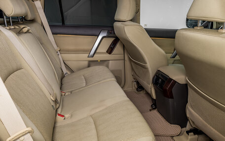 Toyota Land Cruiser Prado 150 рестайлинг 2, 2015 год, 3 489 000 рублей, 13 фотография