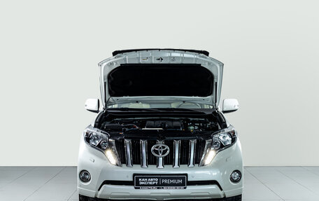 Toyota Land Cruiser Prado 150 рестайлинг 2, 2015 год, 3 489 000 рублей, 7 фотография