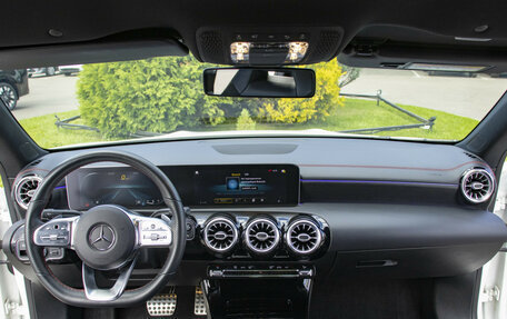 Mercedes-Benz CLA, 2020 год, 3 098 000 рублей, 15 фотография