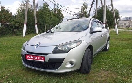 Renault Megane III, 2011 год, 830 000 рублей, 1 фотография