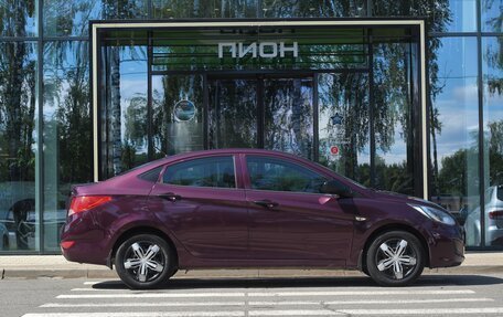 Hyundai Solaris II рестайлинг, 2013 год, 800 000 рублей, 4 фотография