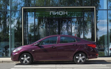 Hyundai Solaris II рестайлинг, 2013 год, 800 000 рублей, 2 фотография