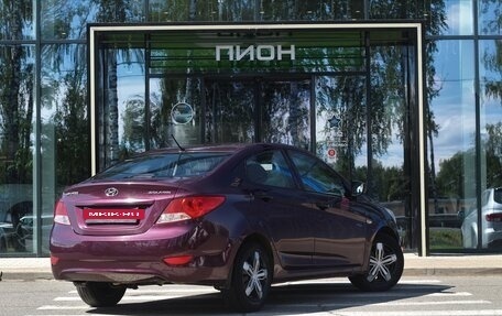 Hyundai Solaris II рестайлинг, 2013 год, 800 000 рублей, 3 фотография