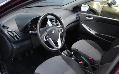 Hyundai Solaris II рестайлинг, 2013 год, 800 000 рублей, 6 фотография