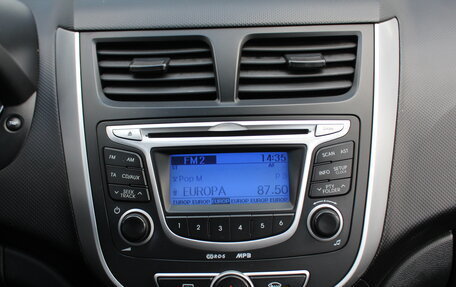 Hyundai Solaris II рестайлинг, 2013 год, 800 000 рублей, 14 фотография