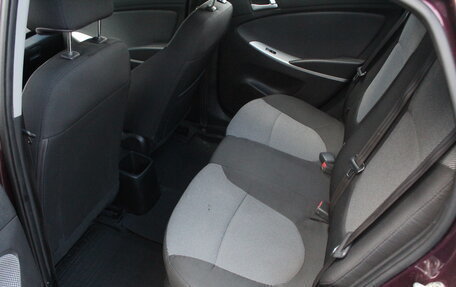 Hyundai Solaris II рестайлинг, 2013 год, 800 000 рублей, 18 фотография