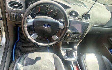 Ford Focus II рестайлинг, 2006 год, 400 000 рублей, 23 фотография
