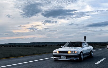 Toyota Chaser IV, 1988 год, 765 000 рублей, 3 фотография