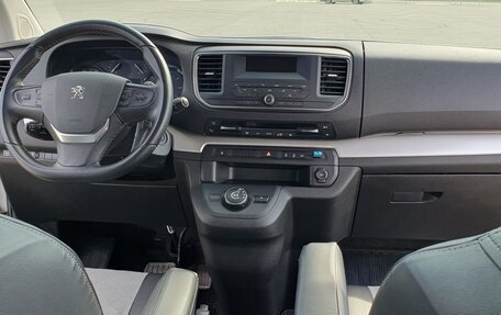 Peugeot Traveller I, 2021 год, 4 100 000 рублей, 11 фотография