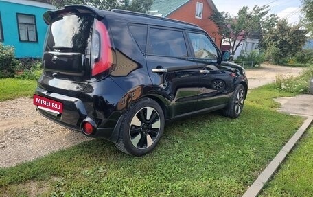 KIA Soul II рестайлинг, 2015 год, 1 270 000 рублей, 23 фотография