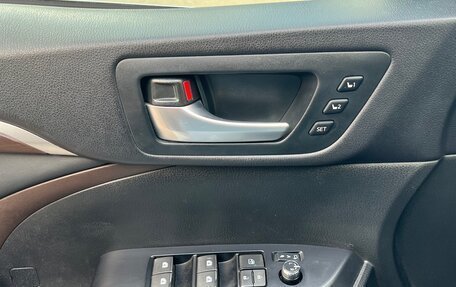 Toyota Highlander III, 2014 год, 3 470 000 рублей, 13 фотография