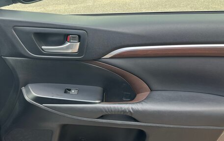 Toyota Highlander III, 2014 год, 3 470 000 рублей, 31 фотография
