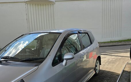 Honda Fit III, 2002 год, 350 000 рублей, 3 фотография