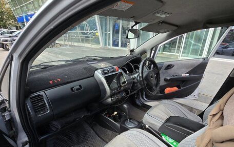 Honda Fit III, 2002 год, 350 000 рублей, 4 фотография
